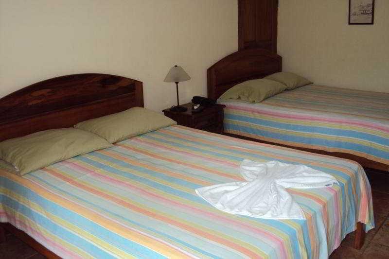 Hotel Villa Acacia Playa Hermosa  Ngoại thất bức ảnh